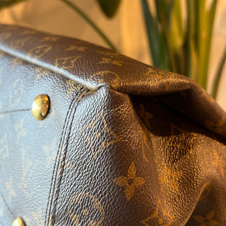 LOUIS VUITTON Monogram Pallas MM