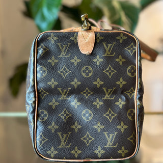 LOUIS VUITTON Vintage Monogram Sac Souple Travel Duffle Bag
