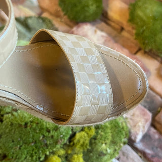 LOUIS VUITTON Caramel Patent Leather Checkers Espadrille Wedge Sandals SZ38.5(8.5US)