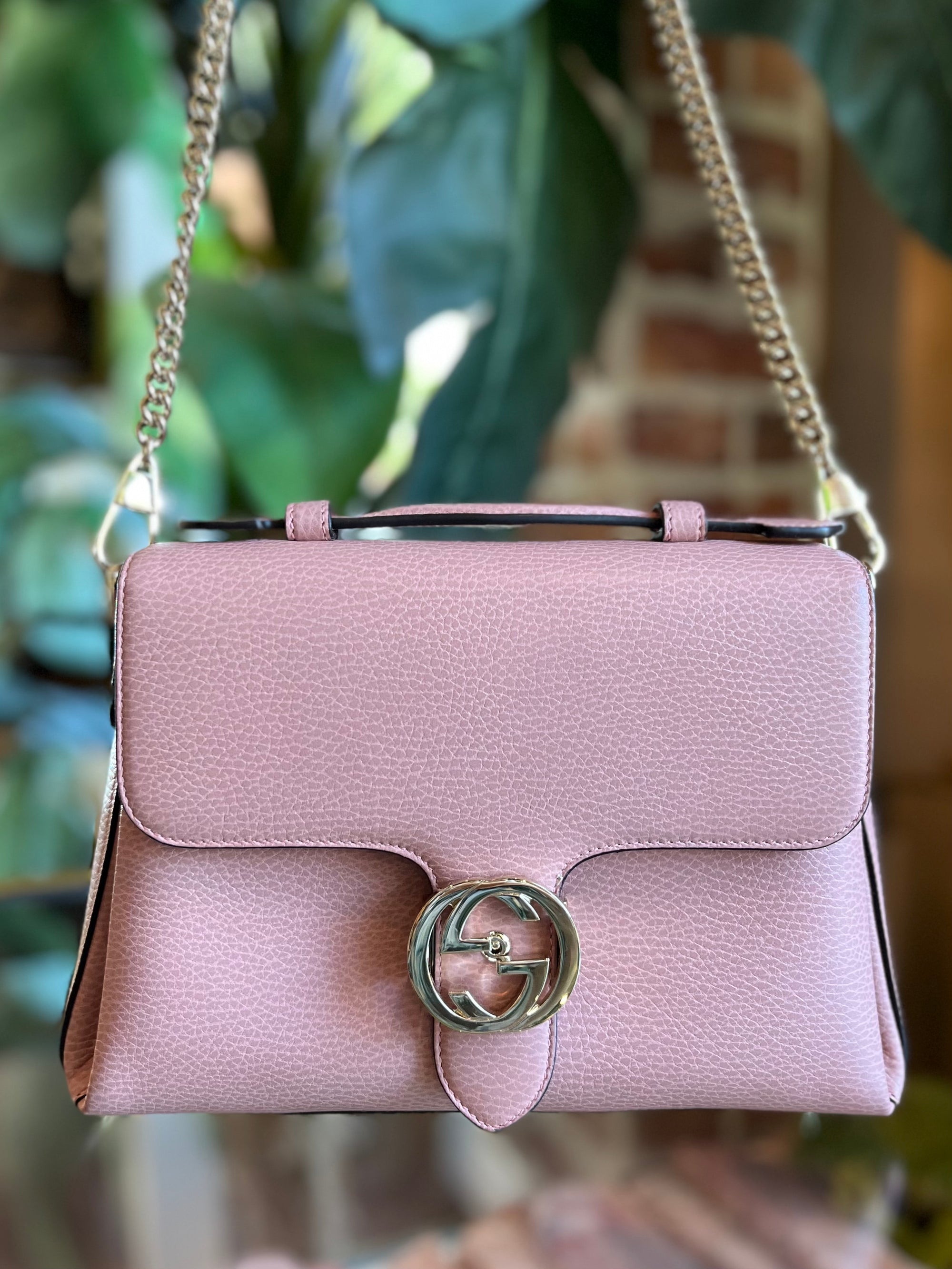 GUCCI Soft Pink Dollar Calfskin Medium Interlocking G Shoulder Bag