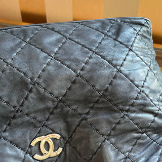 CHANEL Sea Hit Black Iridescent Calfskin Quilted Tote