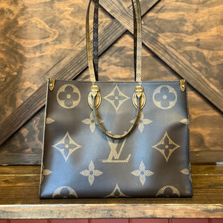 LOUIS VUITTON OntheGo MM Reverse Monogram Canvas Tote Bag