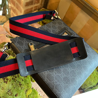 GUCCI Small Flat Messenger Black Grey GG Supreme Monogram Web Bag