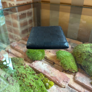 LOUIS VUITTON Infini Black Wallet