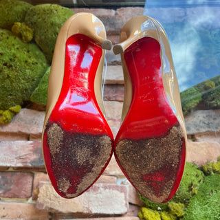 LOUBOUTIN You You Nude Patent Leather Peep Toe Pumps SZ 40.5 (US 10.5)