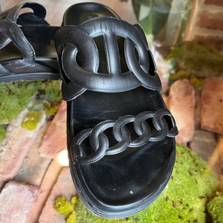 HERMES Noir Extra Sandal SZ 39 (US 9)