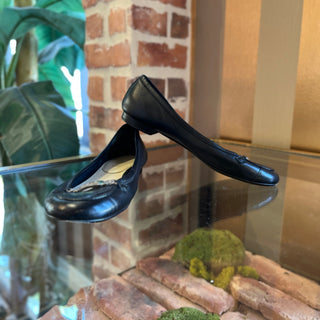 CHANEL Black Leather Chain Link Flats SZ 37 (US 7)