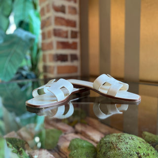 HERMES White Calfskin Leather Sandals SZ 38.5 (8.5 US)