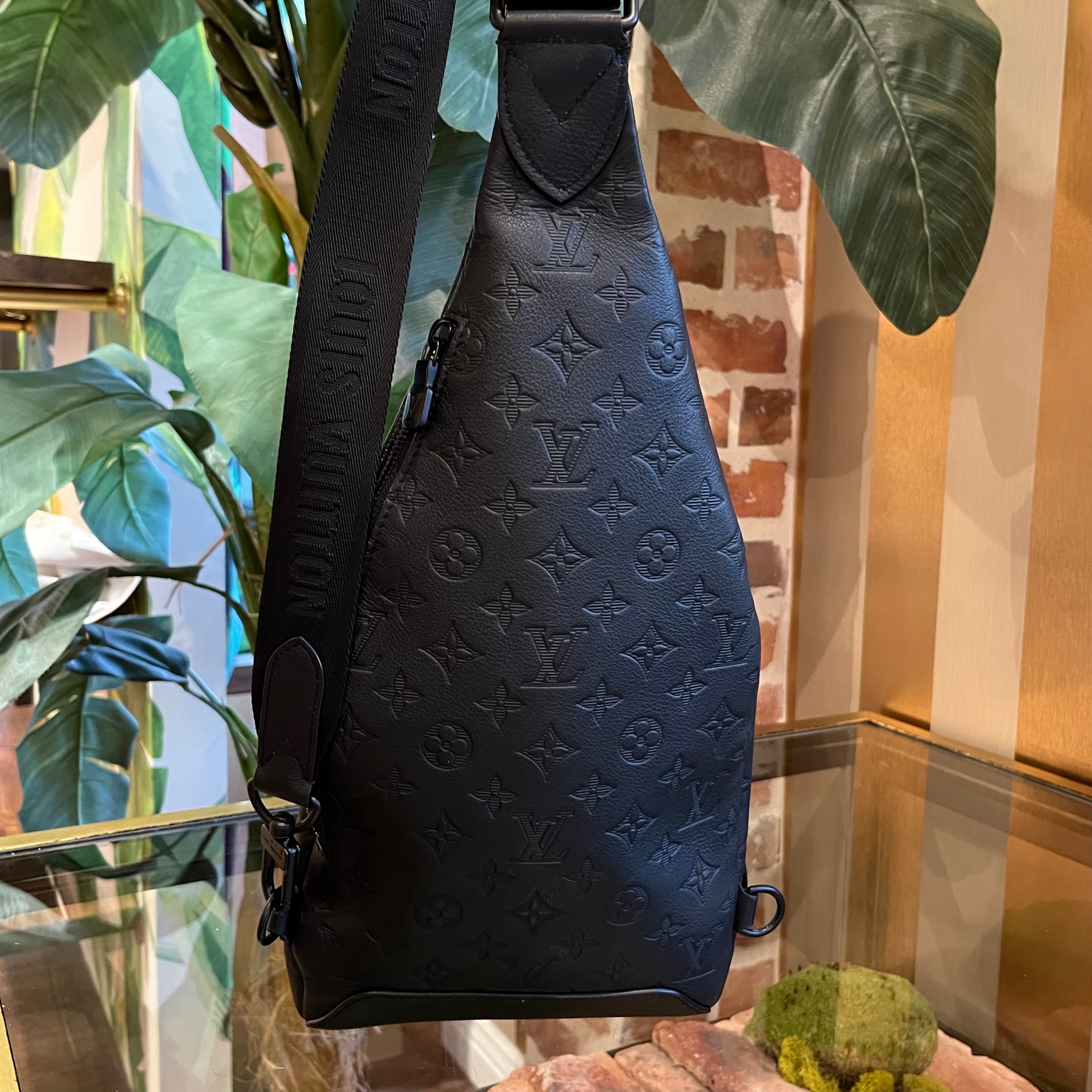 LOUIS VUITTON Saintonge Shoulder Bag in Black Empreinte Leather [ReSale]