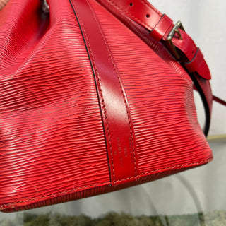 LOUIS VUITTON Petit Noe Epi Castillan Red Bucket Bag