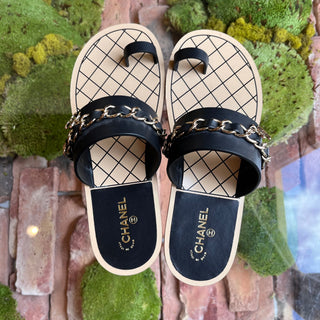CHANEL Black Leather Chain Thong Sandals SZ36.5(6.5)