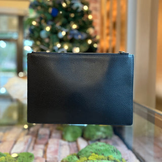 GUCCI Linea Farfella Black Pebbled Calfskin Butterfly Zip Clutch