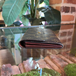 LOUIS VUITTON Monogram Porte Monnaie Credit  Wallet