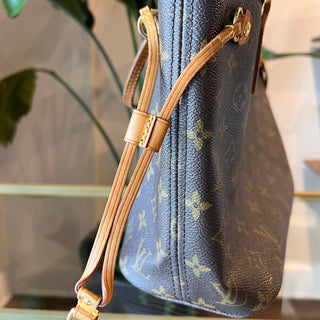 LOUIS VUITTON Monogram Neverfull PM
