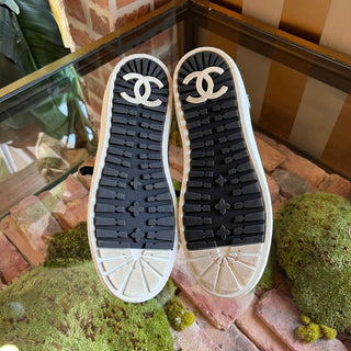 CHANEL CC High Top Black Suede Tweed Sneakers SZ38(8US)