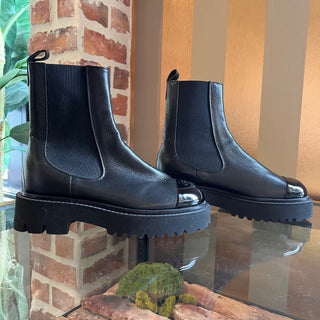 CHANEL Chelsea CC Black Leather Ankle Boots SZ 36.5 (US 6.5)