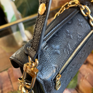 LOUIS VUITTON Métis Black Monogram Empreinte Leather Shoulder Bag