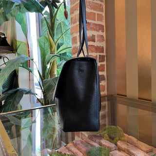 CHANEL Souplissimo Maxi Flap Black Grained Calfskin Shoulder Bag