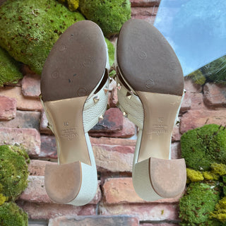 VALENTINO Rockstud White Leather Heels SZ 39 (US 9)