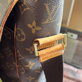 LOUIS VUITTON Abbesses Brown Monogram Canvas Messenger Bag