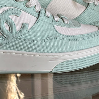 CHANEL CC Light Turquoise White Cotton Sneakers SZ37(7US)