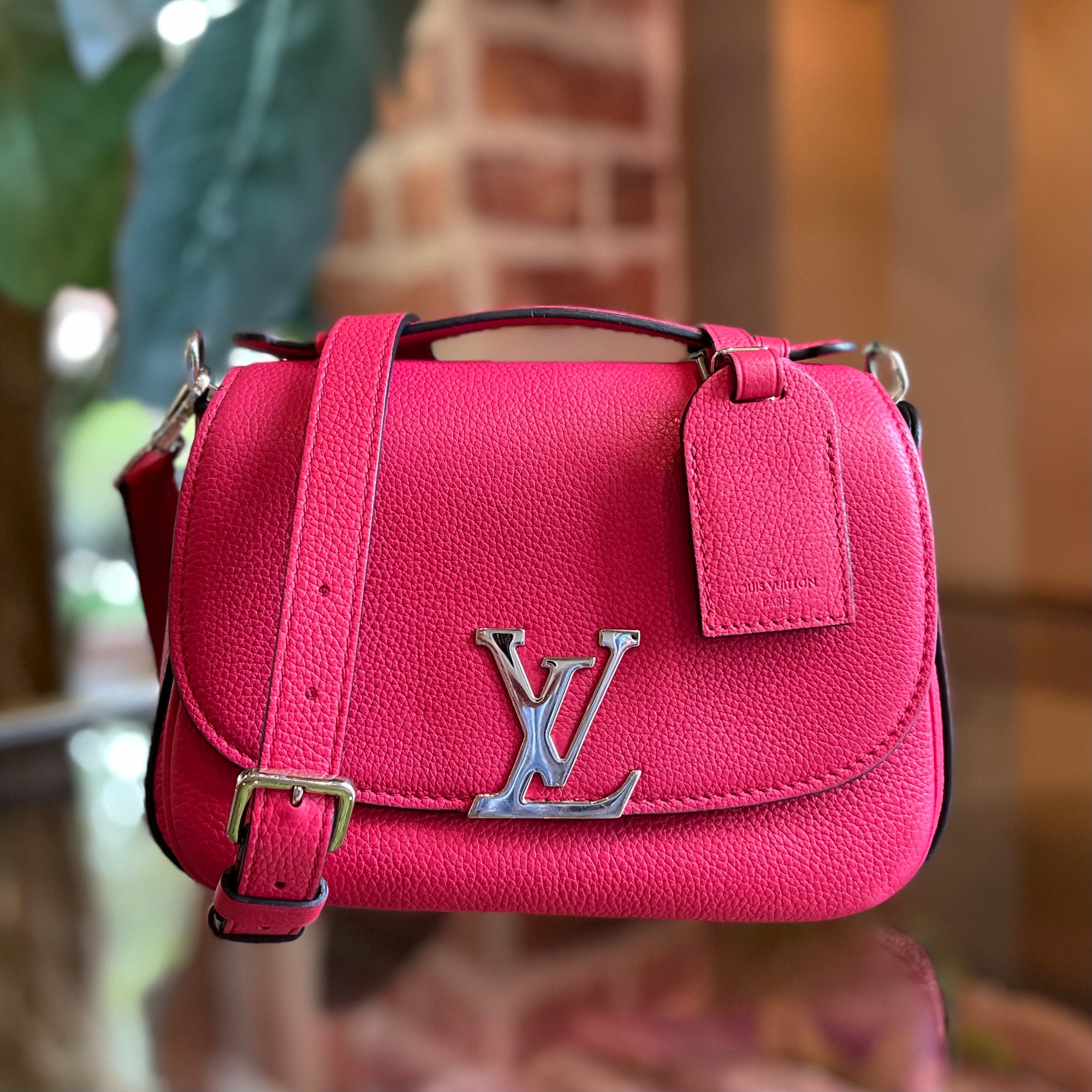 ✨💯 Authentic Louis Vuitton “Lock It” Hand Bag