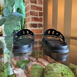 HERMES Noir Extra Sandal SZ 39 (US 9)
