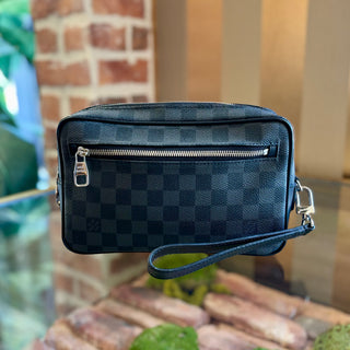 LOUIS VUITTON Damier Graphite Toiletry Bag