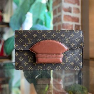 LOUIS VUITTON Chaillot Monogram Canvas Vintage Clutch