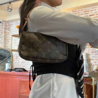 LOUIS VUITTON Pochette Accessories Vintage Brown Monogram Canvas Shoulder Bag