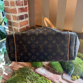 LOUIS VUITTON Monogram Totally MM