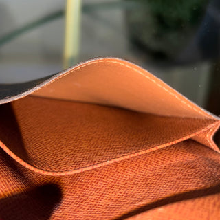 LOUIS VUITTON Monogram Canvas Card Holder