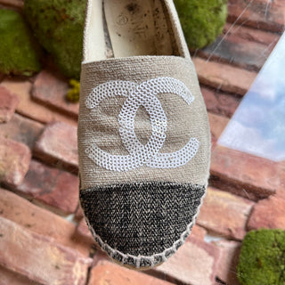 CHANEL CC Beige Espadrilles SZ 36 (US 6)