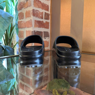 GUCCI GG Black Leather Rubber Platform Slides