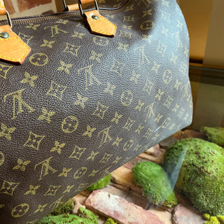 LOUIS VUITTON Speedy 40 Brown Monogram Canvas Vintage Satchel Bag