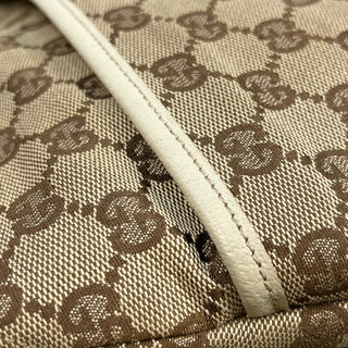 GUCCI GG Supreme Canvas Medium Eclipse Shoulder Bag