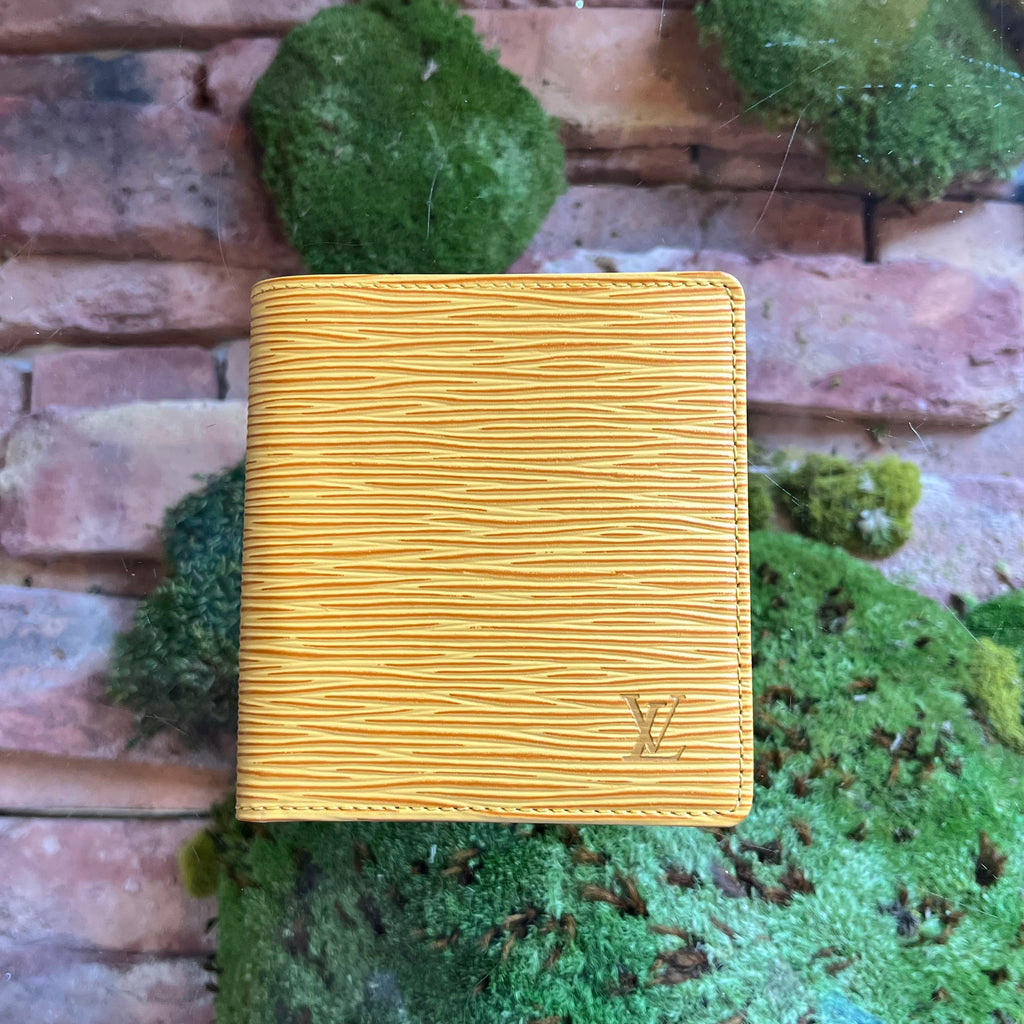 Authentic LOUIS VUITTON Wallet Epi Billets Compact Bi-fold M63559 Yellow