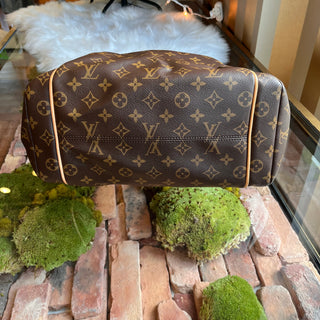 LOUIS VUITTON Totally Monogram Canvas Tote Bag