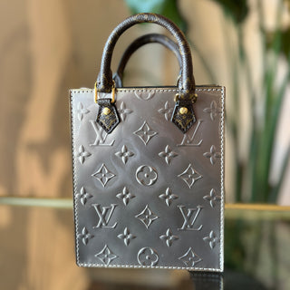 LOUIS VUITTON Sac Plat Petit Grey Metallic Monogram Vernis Tote