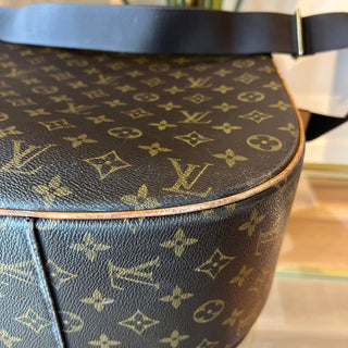 LOUIS VUITTON Monogram Packall GM