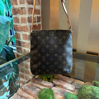 LOUIS VUITTON Musette Salsa PM Shoulder Bag
