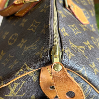 LOUIS VUITTON Speedy 40 Brown Monogram Canvas Vintage Satchel Bag