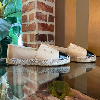 CHANEL Beige Leather CC Espadrilles SZ 38 (US 8)