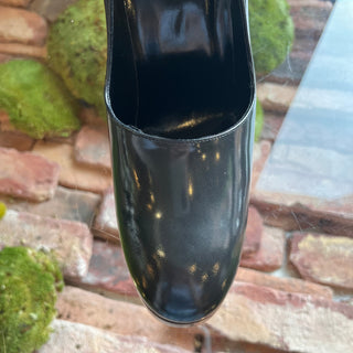 GUCCI Shiny Grey Leather Mule Heels SZ 9