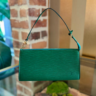 LOUIS VUITTON Vintage Epi Pochette Green