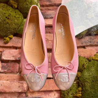 CHANEL Cap Toe Pink Canvas Flats SZ 39 (US 9)