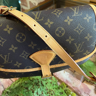LOUIS VUITTON Sologne Brown Monogram Canvas Crossbody Bag