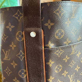 LOUIS VUITTON Beaubourg Brown Monogram Canvas Tote
