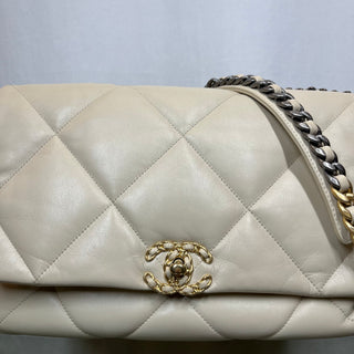 CHANEL 19 Flap Maxi Cream