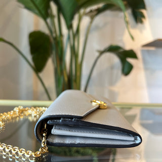 FENDI Vitello Cruise F is Fendi Continental Envelope Wallet on Chain